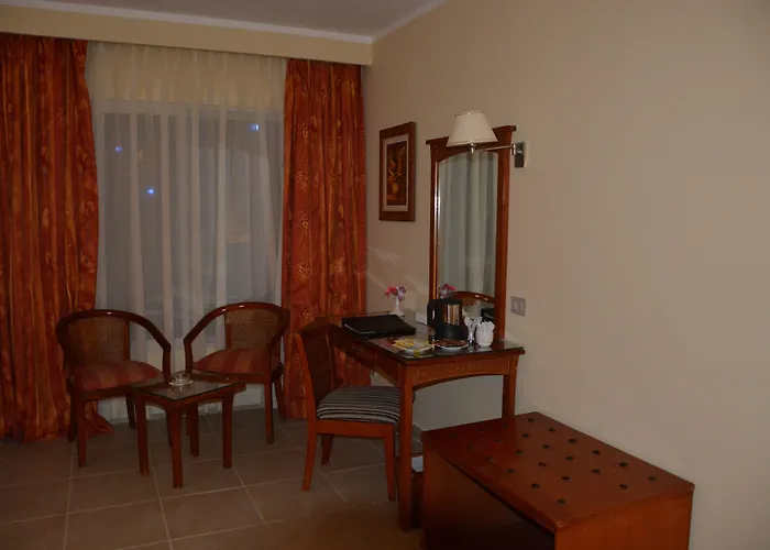 Le Mirage New Tiran Otel